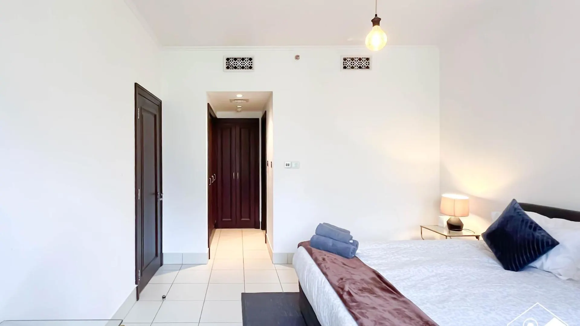 Burj Views From Balcony L Chic 2Br In Downtown Apartment Dubai